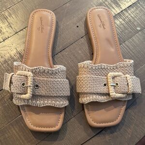 Universal Thread Tan Woven Buckle Sandals